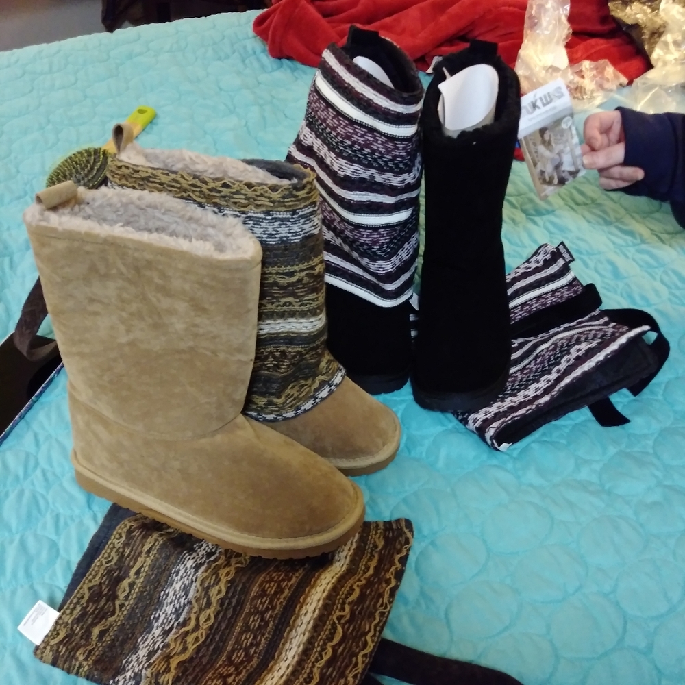 Brand New Women's Muk Luk Boots with Tags